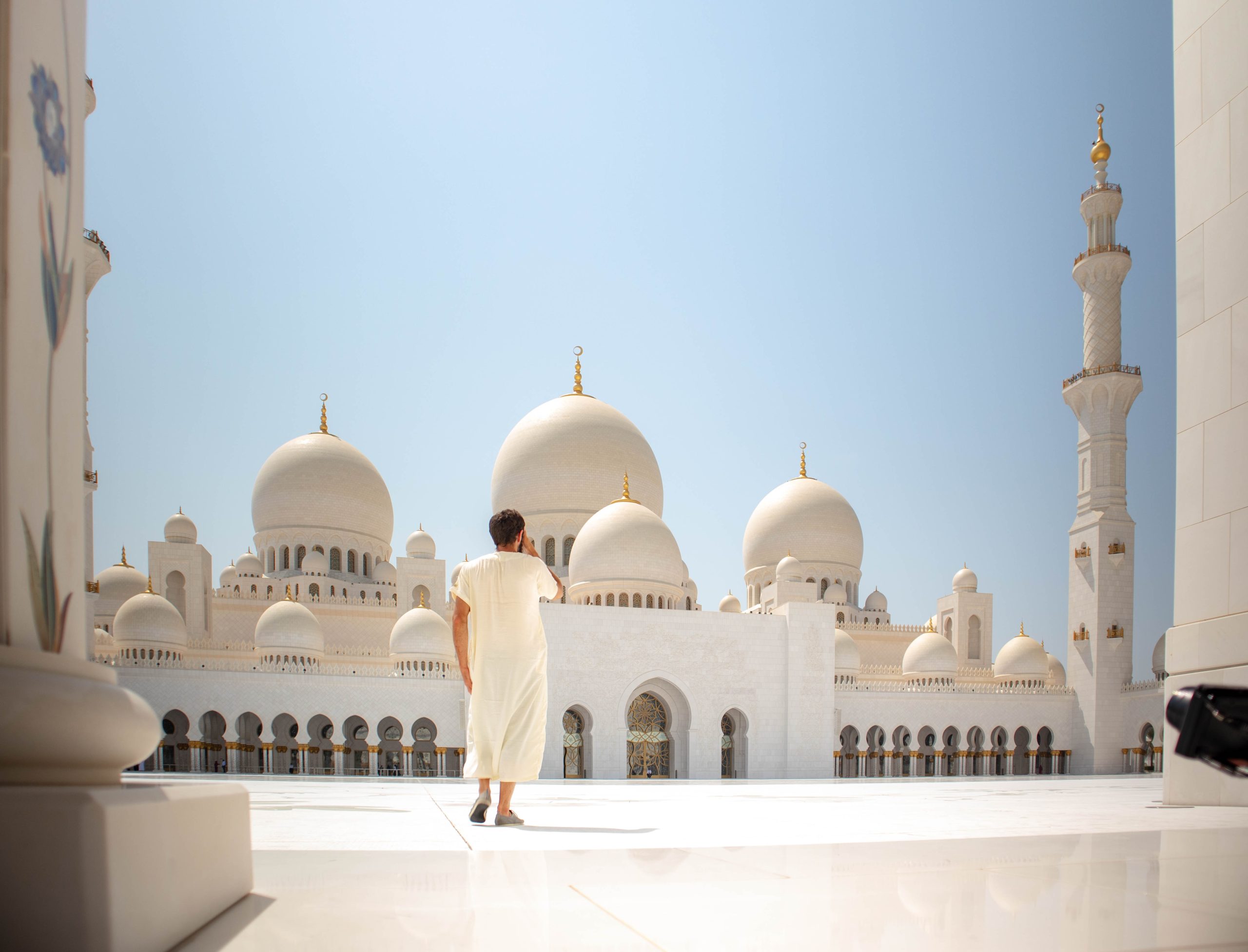 artur-aldyrkhanov-82lWYD-Pquk-unsplash